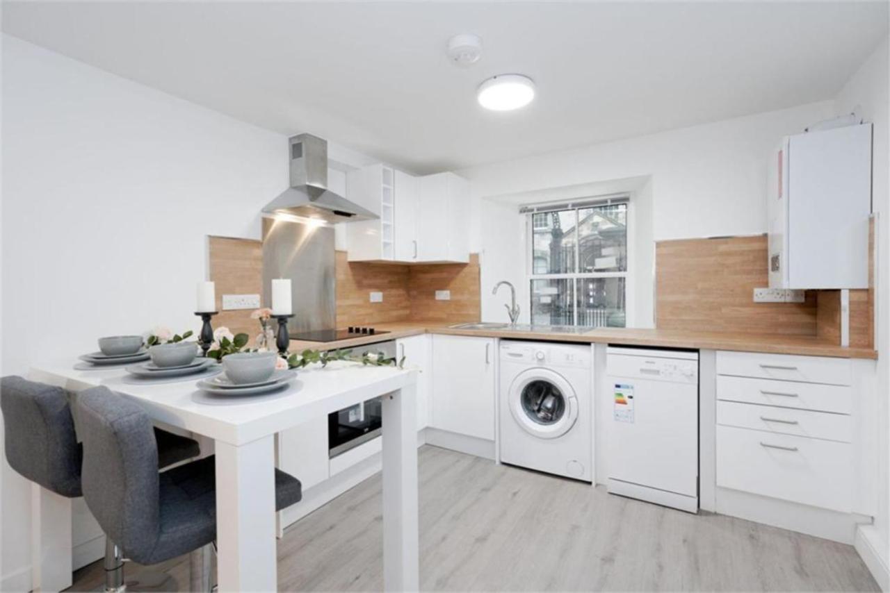 Royal Mile Old Town Apartment إدنبرة المظهر الخارجي الصورة
